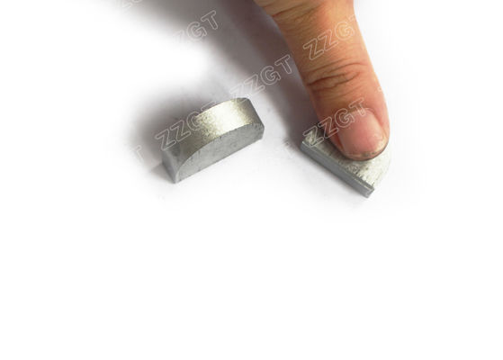 Τσιμενταρισμένα δόντια μύλων κολοβωμάτων προϊόντων καρβιδίου K30 B220 με τη μορφή νυχιών του αντίχειρα
